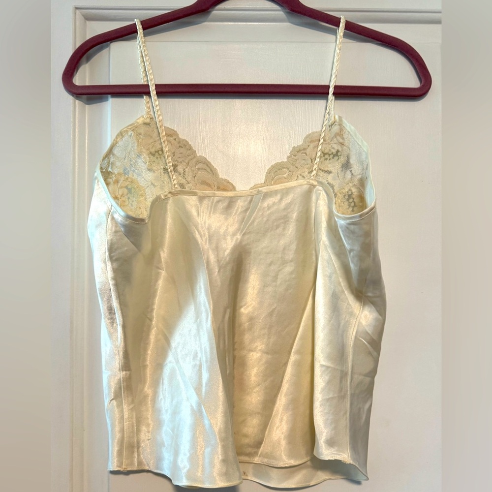 BOGO🔥🌞Vintage Victoria Secret Elegant Cream Lace Camisole - Picture 3 of 5